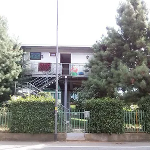 Bgy Airport Maison d'hôtes